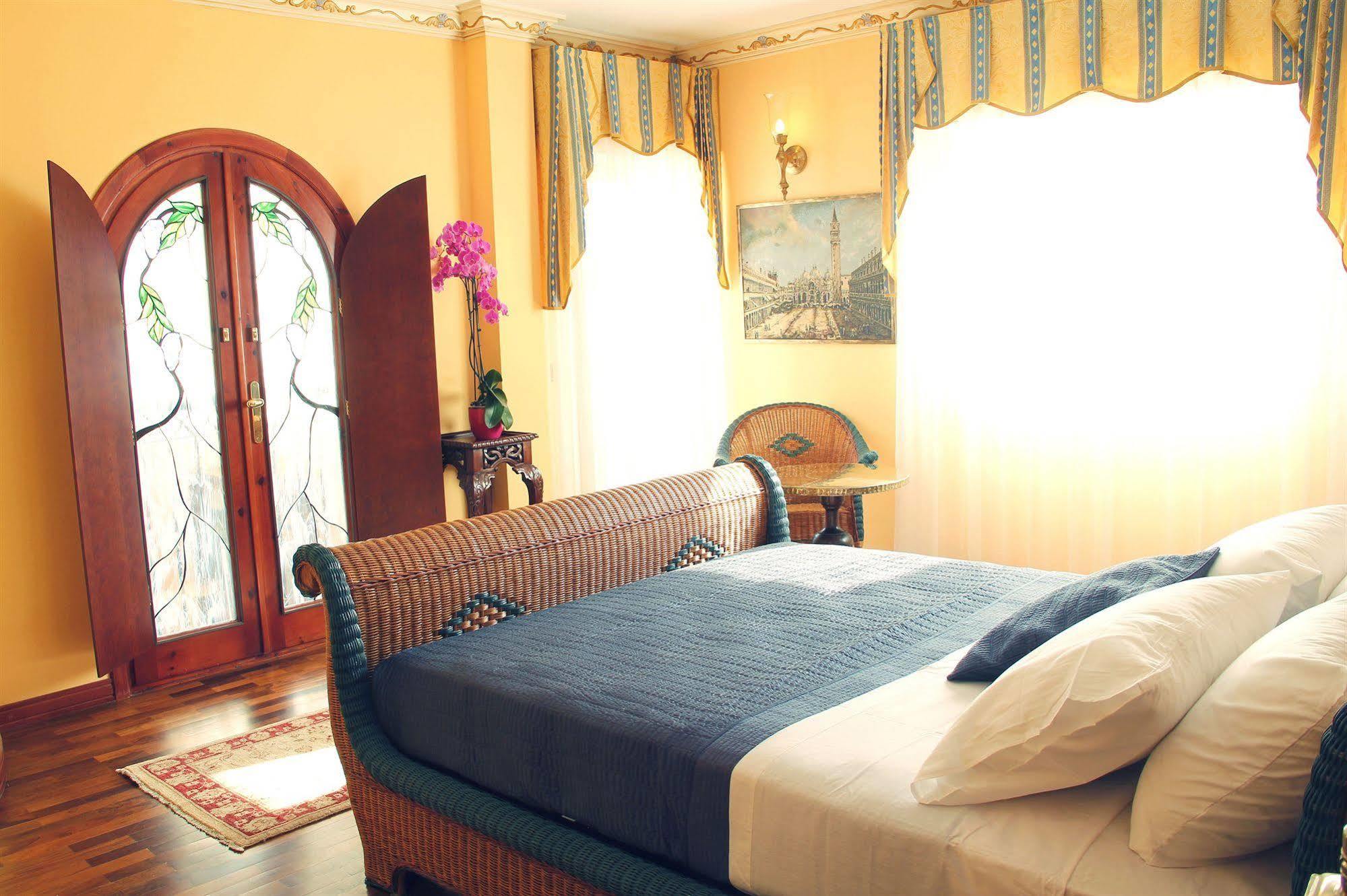 Hotel Boutique Villa Erina By Bossh Hotels - Adults Recommended Manilva Eksteriør bilde